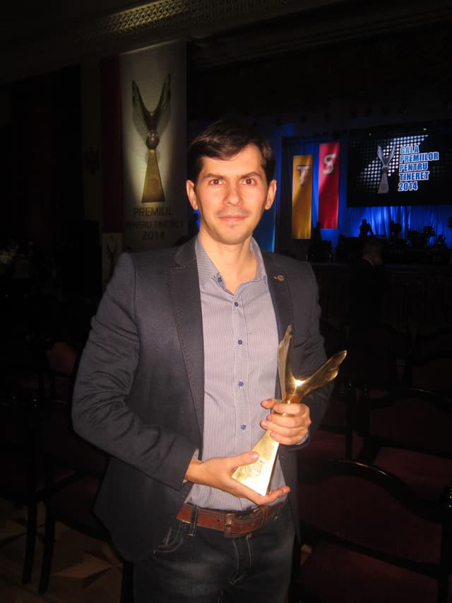 "Clubului Moldovenesc de Jocuri Intelectuale" i-a fost decernat premiul „Tineretul 2014”