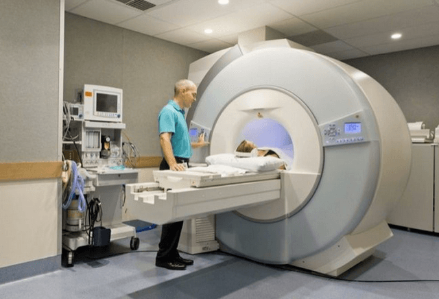 Noi detalii în cazul sistării investigațiilor la Centrul de Diagnostic