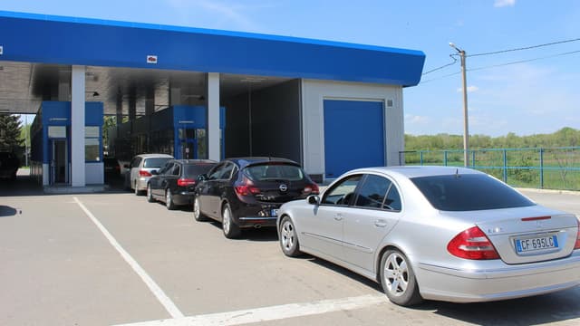 Reducerea la vămuirea autoturismelor este valabilă încă 10 zile