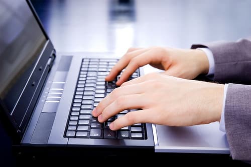 La AGEPI s-a dublat numărul de cereri depuse online