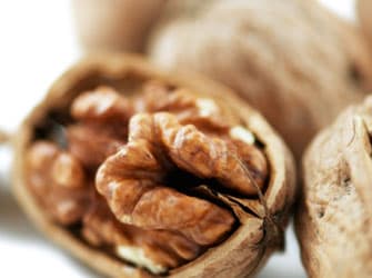 Молдова экспортирует орехи в 40 стран