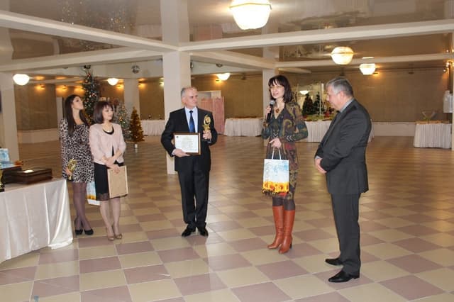 Руководство ГНС премировало добросовестных налогоплательщиков