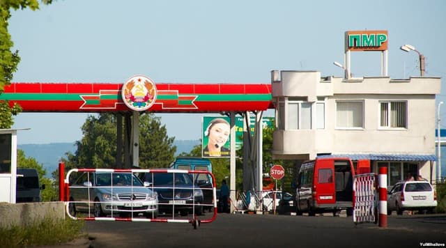Taxe pentru a trece Nistrul