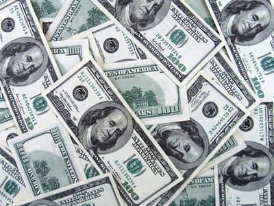 Marile bănci din SUA ar putea taxa deponenţii, în loc să le plătească dobândă