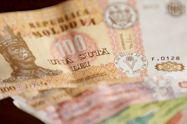 Explicația BNM privind deprecierea monedei naționale în raport cu euro și dolar