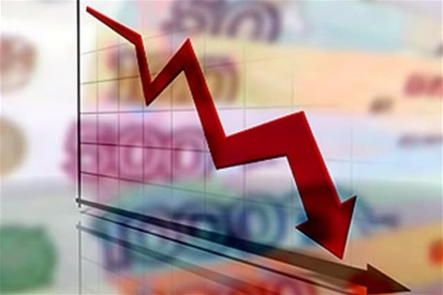 Вклад в ВВП предприятий с госсобственностью имеет тенденцию к снижению