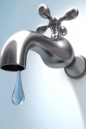 „Apă-Canal Chişinău”, din nou la ANRE: Tarifele pentru apă şi canalizare ar putea totuşi să crească