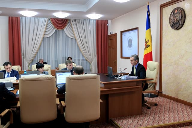 Bugetul a trecut de prima şi a doua lectură