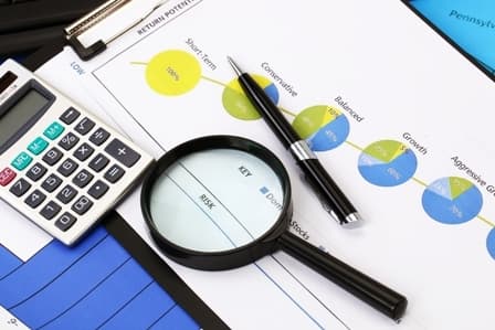 În atenţia autorităţilor publice centrale şi locale, întreprinderilor de stat/municipale şi societăţile comerciale cu capital integral sau majoritar public precum şi administratorilor acestora, Băncii Naţionale a Moldovei şi a băncilor comerciale