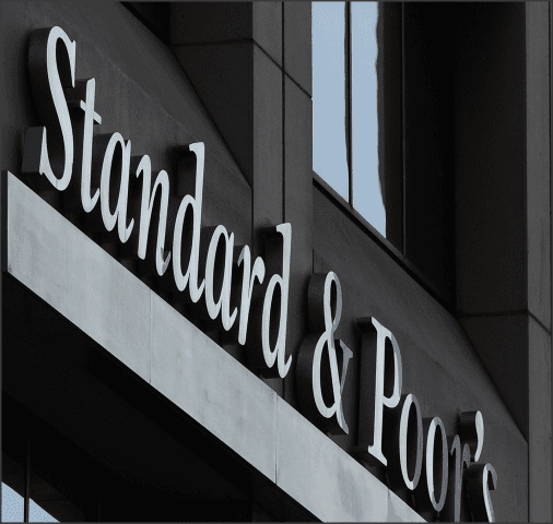 S&P изменило прогноз по рейтингу Украины с "негативного" на "стабильный"