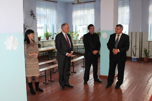 Ion Prisăcaru: Valoarea morală a omului se vede şi prin atitudinea faţă de persoanele defavorizate