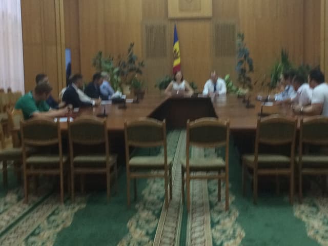 Discuții cu mediul de business despre servicii și instrumente electronice pentru eficientizarea afacerilor