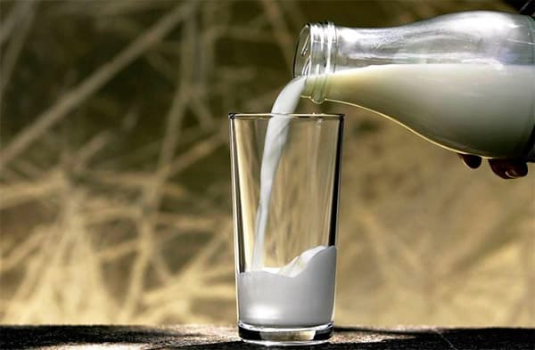 Крупнейший в Молдове производитель молочной продукции - JLС - снизил на 15% цену на молоко