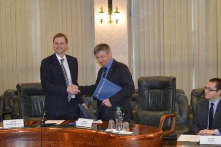 BNM a semnat cu OIM un Memorandum de Înţelegere privind transferurile internaţionale de mijloace băneşti