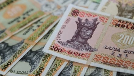 Experţii fac PRONOSTICURI: De mâine, 31 decembrie, cursul leu-euro va reveni la cote mai “DECENTE”
