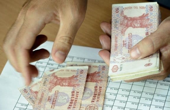 Правительство проиндексирует пенсии с 1 апреля на 10,1%