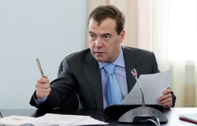 Медведев обязал госкомпании предоставлять информации о планах по уплате и возмещению НДС
