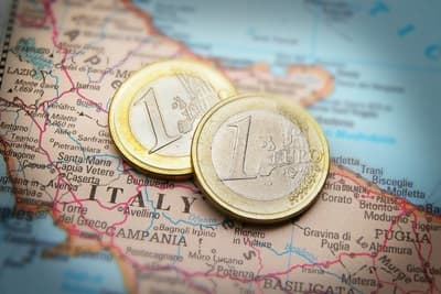 Высокие налоги и действия Берлускони мешают итальянской экономике встать на ноги