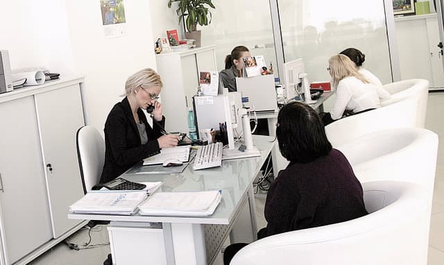 Veniturile băncilor din diferența de curs, în scădere