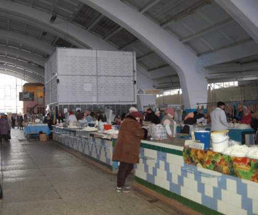 Бельцкие советники снизили сборы за торговые места на муниципальных рынках