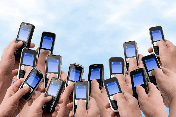Volumul vânzărilor de servicii de telefonie mobilă a scăzut ușor