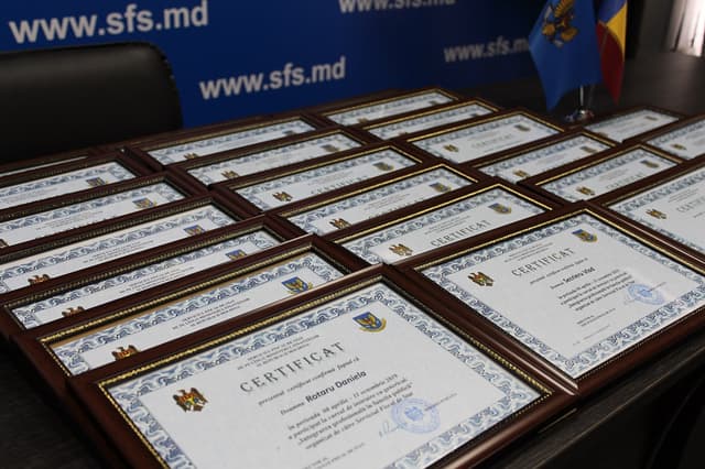 SFS: 24 de debutanți  au depus jurământul funcționarului fiscal