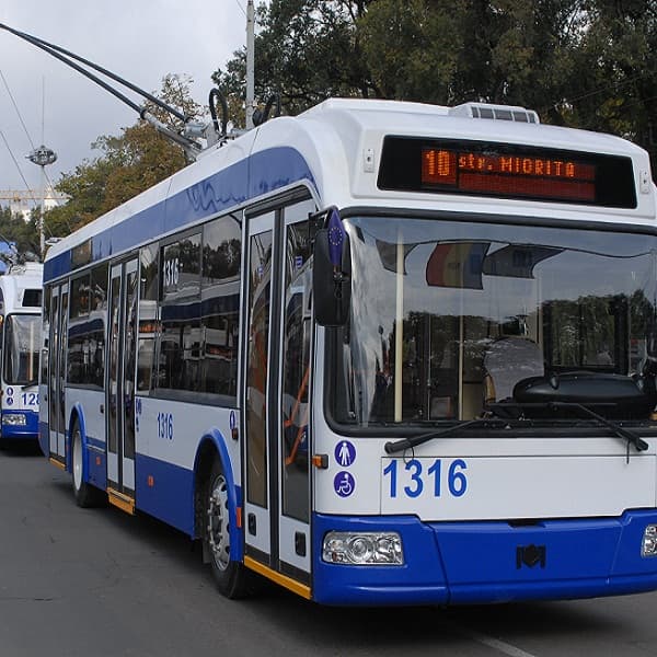 Transportatorii de pasageri solicită majorarea tarifelor în capitală