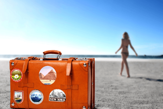 Cetățenii români vor putea călători fără vize în Emiratele Arabe Unite