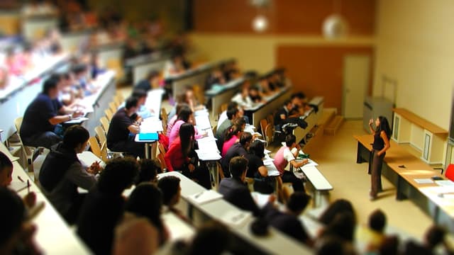 График работы Комиссии по отбору документов для учёбы в Румынии