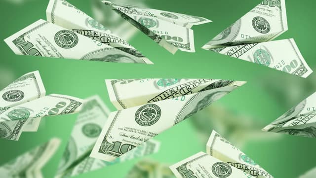 Сумма переводов из-за рубежа превысила в июне $108 млн