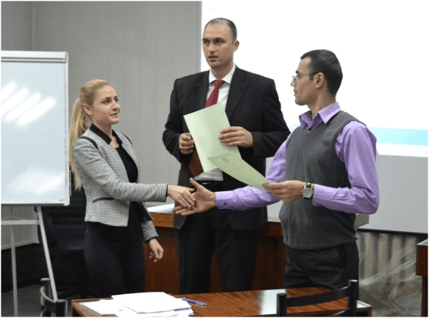 Instruirea funcţionarilor publici în domeniul managementului financiar şi control