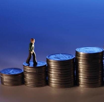 Guvernul a decis majorarea salariilor tarifare cu 10%