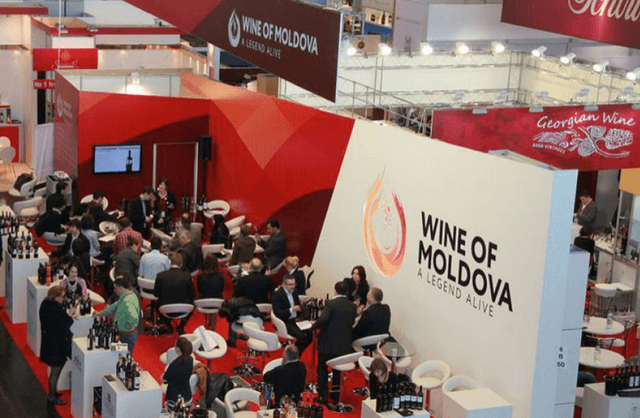 Vinurile din Moldova au atras sute de vizitatori la o expoziție din China