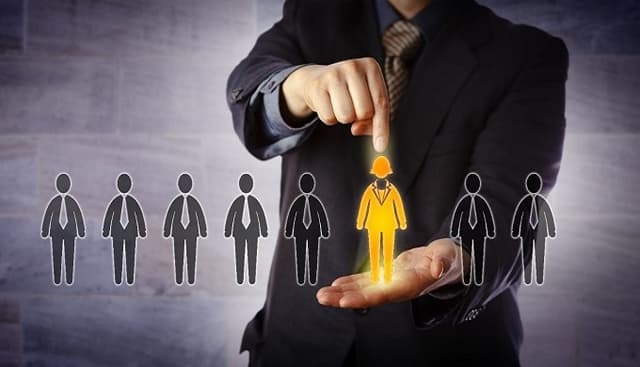 Compensarea diferenței de salariu a personalului transferat în ministerele reorganizate