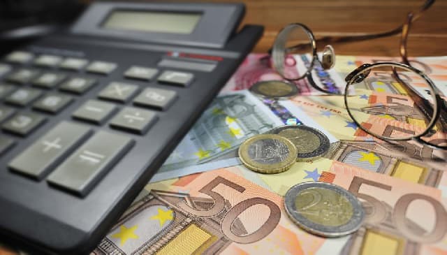 Același salariu în toata Europa. Propunerea Comisiei Europene, care se va aplica în toate țările membre UE