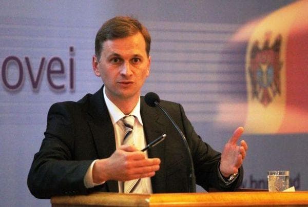 Dorin Dragutanu: Tacticile ce se vor întreprinde la BEM, Unibank și Banca Socială