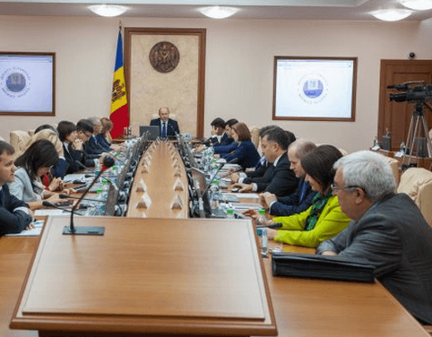 Guvernul a aprobat proiectul de lege privind energia electrică, ajustat la directivele UE