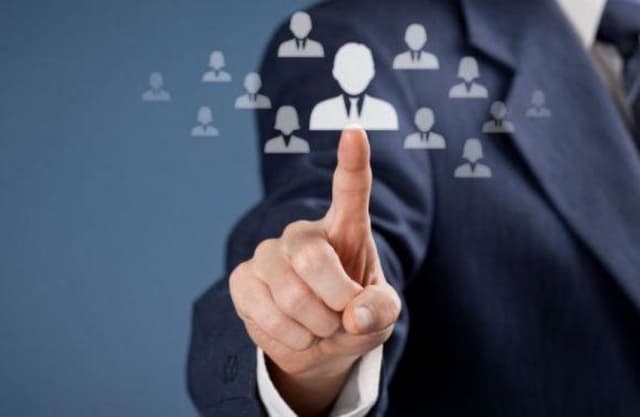 Fluctuațiile numărului mediu al salariaților