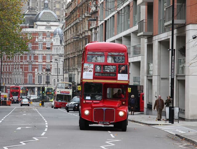 Лондон обошел Гонконг в списке самых дорогих городов мира для работы и жизни