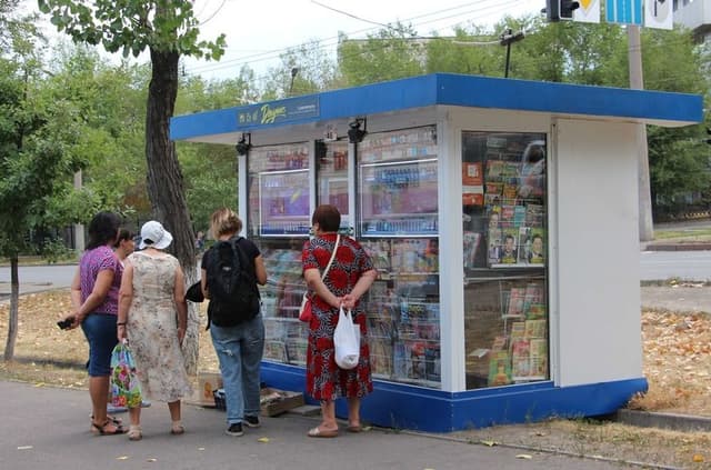 Construcţia obiectelor comerciale în zona drumului public. Cerinţe noi