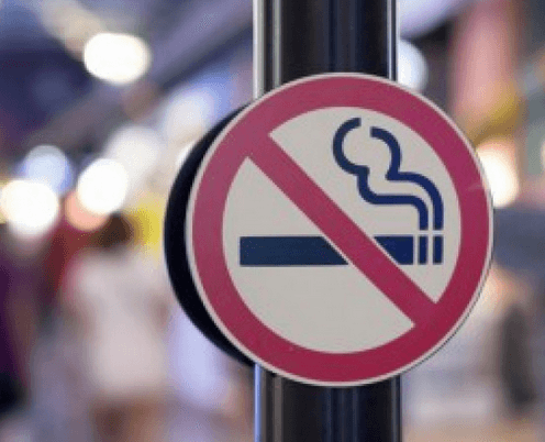 De astăzi intră în vigoare cea mai aspră Lege antitutun