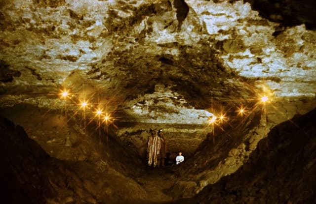 Министерство окружающей среды намерено открыть пещеру Emil Racovita для туристов