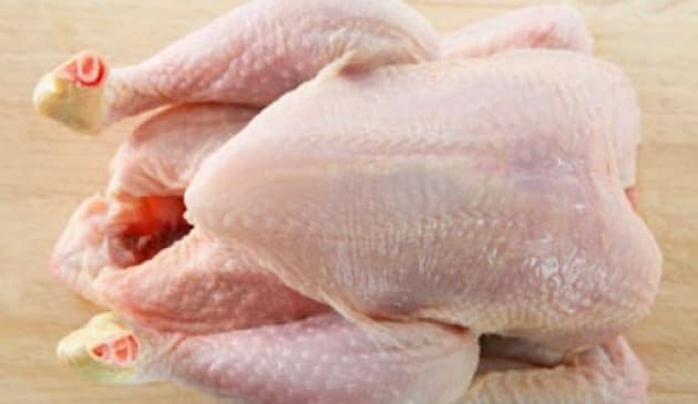 Din 5 august, Moldova poate importa carne de pasăre congelată