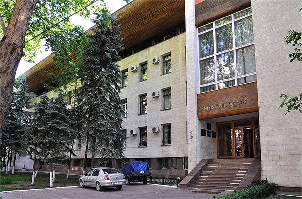 Почти 500 некоммерческих организаций смогут воспользоваться в 2017 году „Законом о 2%”