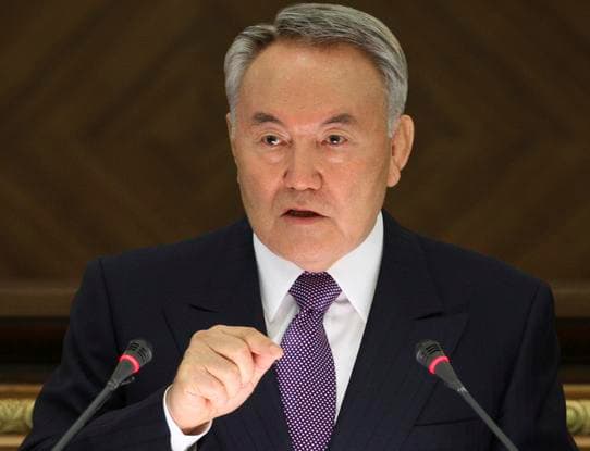 Назарбаев поддержал введение "налога на роскошь" в Казахстане