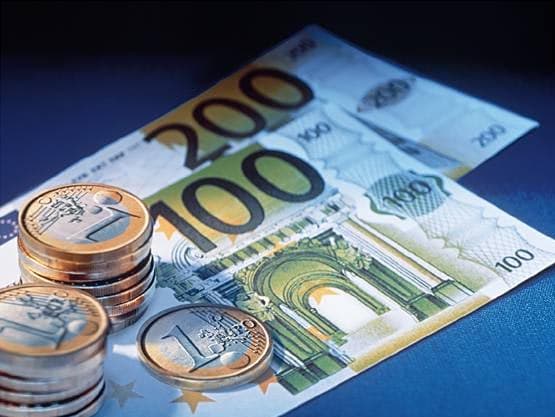UE intensifică lupta împotriva falsificării euro