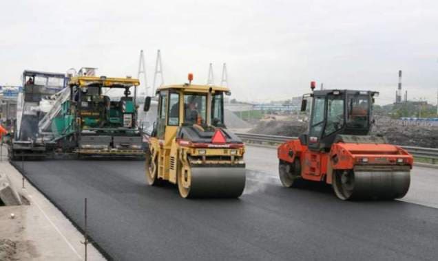 Peste 450 de mln de lei, alocați pentru reparaţia drumurilor intravilane