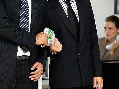 США пообещали активизировать глобальную борьбу с коррупцией