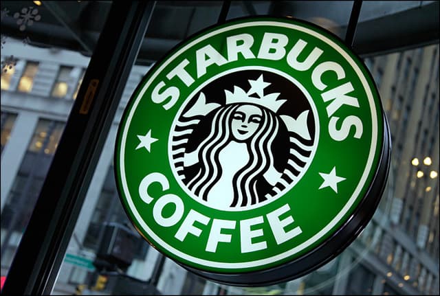 ЕС требует от Fiat и Starbucks €30 млн налогов