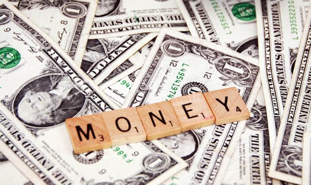 Предложение валюты в марте покрыло спрос на 120%